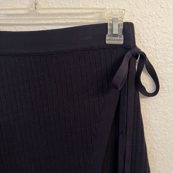Pari Desai Ribbed Knit Wrap Skirt Small Midi Ribbed Navy Blue Academia Heritage - Picture 4 of 12